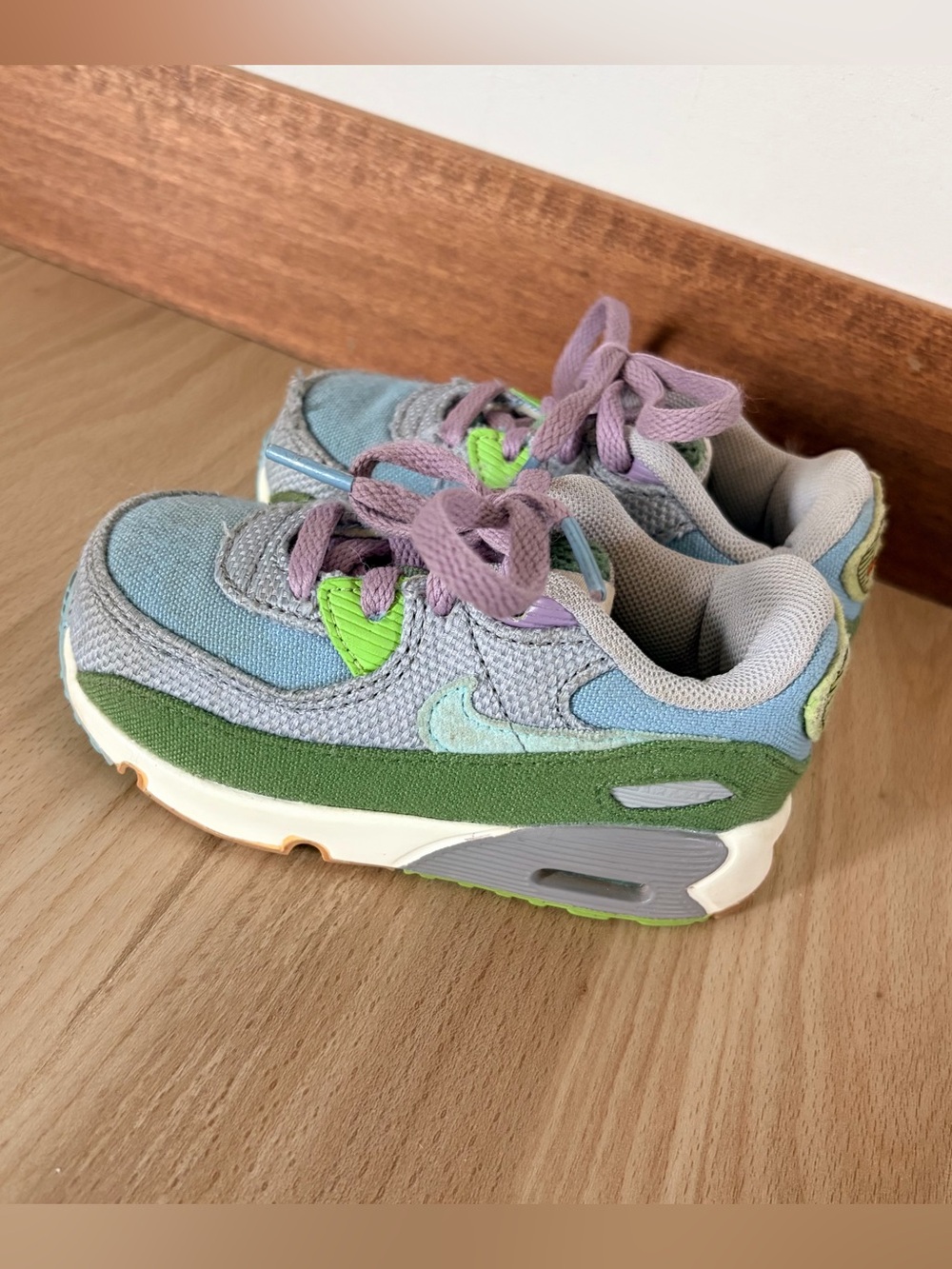 Nike Air Green & Blue Sneakers 7c Sun Kid